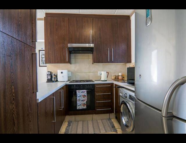 1 BEDROOM APARTMENT FOR SALE IN PAULSHOF